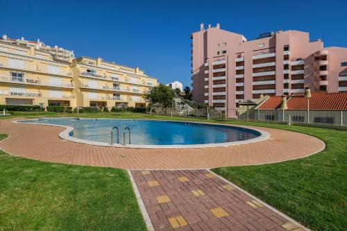 Πισίνα στο ή κοντά στο Sea Lux Ericeira Beach