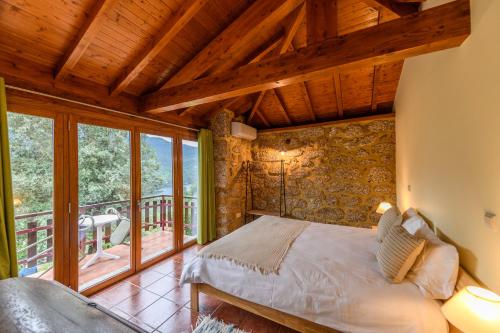 Krevet ili kreveti u jedinici u objektu Gerês Country Stays - Sequeiro