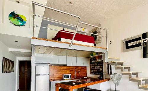 Kitchen o kitchenette sa Caribbean apartment