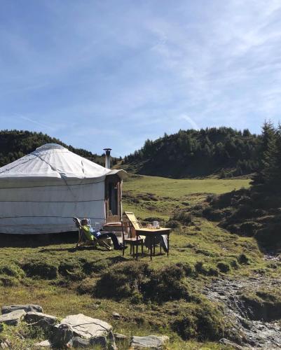 Alp Jurte Skihütte Feldis