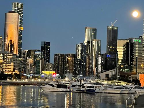 Uma visão geral de Melbourne ou uma vista da cidade tirada da hospedagem domiciliar