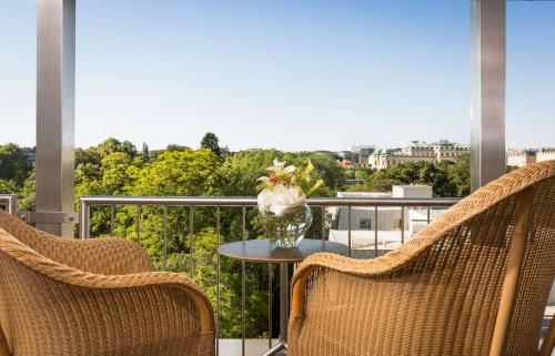 Uma varanda ou terraço em Lindner Hotel Vienna Am Belvedere, part of JdV by Hyatt