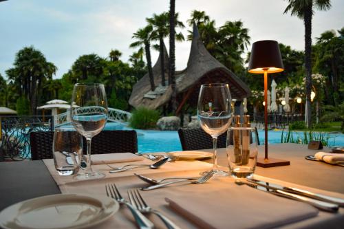 Swimming pool sa o malapit sa Albergo Losone