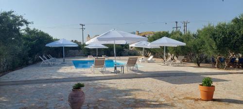 Gallery image of Koukouri Suites in Areopolis