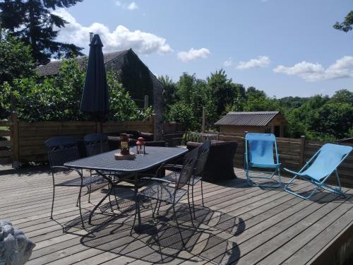 Een balkon of terras bij L'île d'Amélie