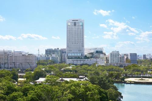 Vedere generală la Hiroshima sau o vedere a orașului de la acest hotel