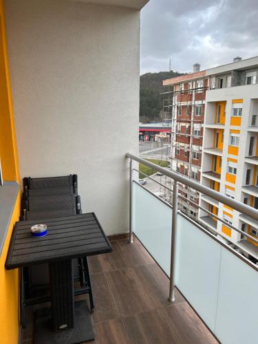 Un balcón o terraza en Apartman Branković Pirot-Zapadni Kej 58