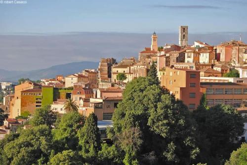 Foto de la galería de Spacieux 3 pièces avec terrasse en Grasse