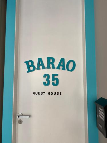 شهادة أو جائزة أو لوحة أو أي وثيقة أخرى معروضة في Barão 35 Guest House