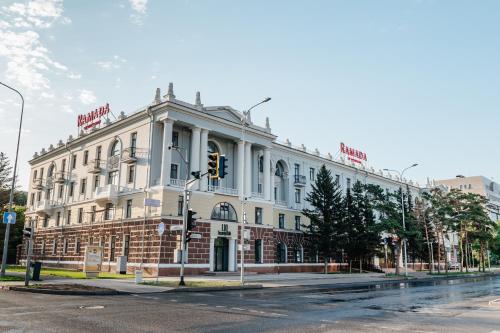 The building in which a szállodákat is located