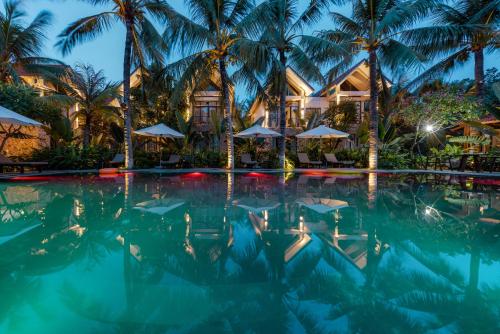 Swimming pool sa o malapit sa Coco Island Villa & Hotel Ninh Bình