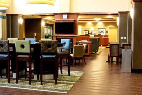 Televisor o centre d'entreteniment de Hampton Inn & Suites Paducah