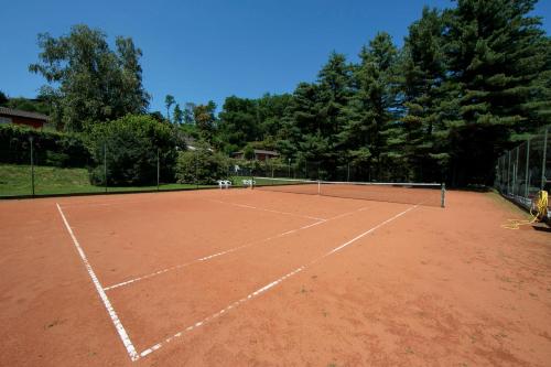 Tennis and/or squash facilities at Casa Lavanda Pool, Tennis - Happy Rentals or nearby