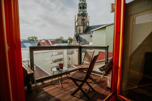 Balkons/terase naktsmītnē traumhaftes Apartment am Dom mit großer Dachterrasse