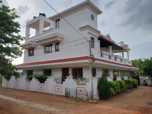 Shri Sai Baba Homestay - EB Colony - Trichy