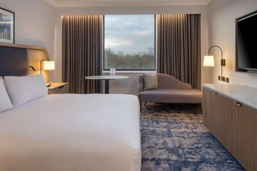 Легло или легла в стая в Hilton Dublin Airport