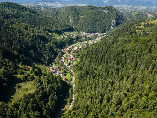 Un paisaje natural cerca de la villa