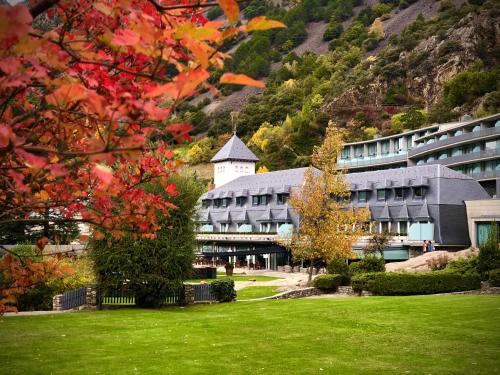 Un jardín fuera de Andorra Park Hotel