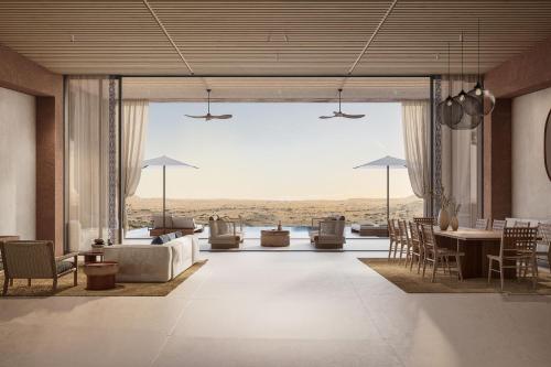 The Ritz-Carlton Ras Al Khaimah, Al Wadi Desert tesisinde bir oturma alanı