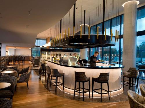 O lounge ou bar de Pullman Brisbane Airport