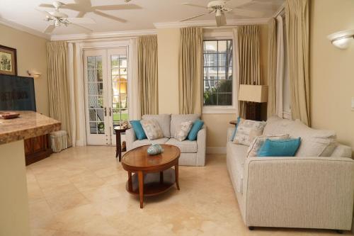 Villa Renaissance Unit 501 Grace Bay Beach