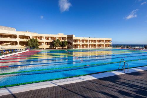 The swimming pool at or close to Barceló Lanzarote Active Resort