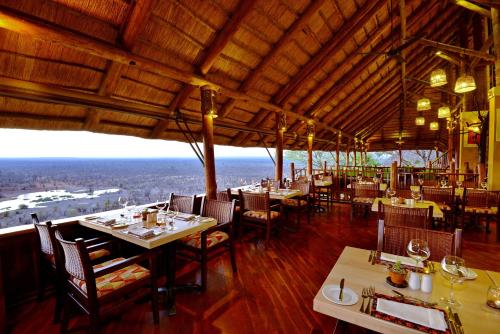 Restaurant o iba pang lugar na makakainan sa Victoria Falls Safari Lodge