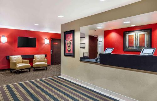 Extended Stay America Suites - Boston - Westborough - Connector Road tesisinde bir televizyon ve/veya eğlence merkezi