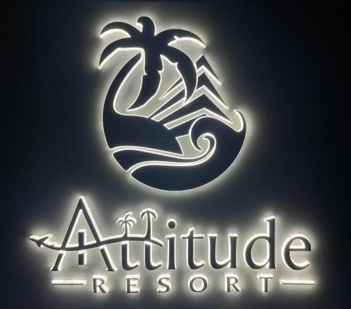 Et logo, certifikat, skilt eller en pris der bliver vist frem på Attitude Resort Langkawi