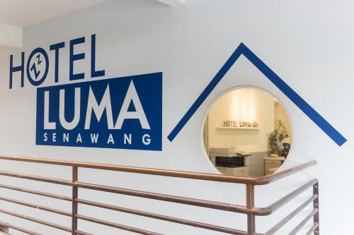 Сертификат, награда, вывеска или другой документ, выставленный в Hotel Luma Senawang