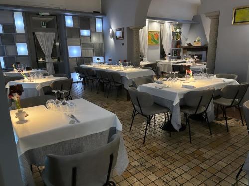 En restaurant eller et andet spisested på Villa Nasti Hotel Ristorante