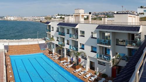 Swimming pool sa o malapit sa Hotel Port Sitges