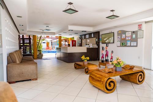 A seating area at Hotel Casa Blanca Porto Seguro