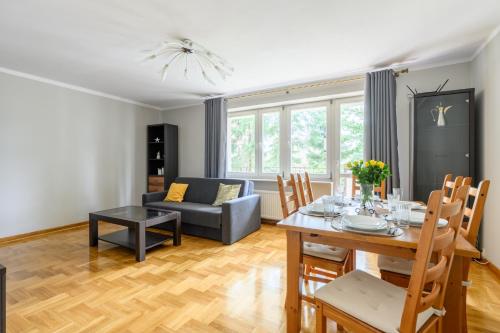 Зона вітальні в Bella Casa Premium Apartment - Biesiadna - Warszawa