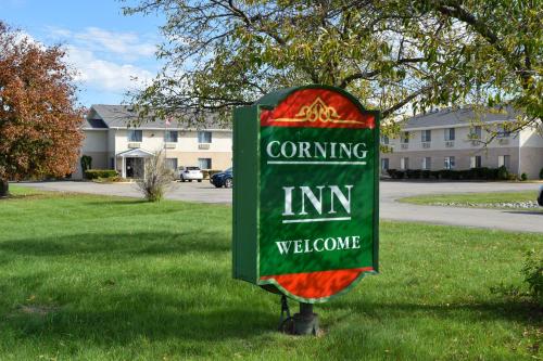 תעודה, פרס, שלט או מסמך אחר המוצג ב-Corning Inn