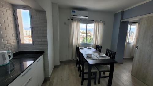 Dapur atau dapur kecil di Nice Full Apartment Downtown Salta