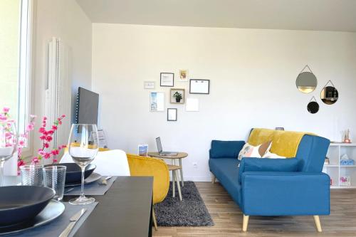 A seating area at The Rooftop - Terrace - Parking - Pool