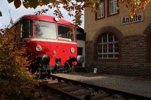 Foto sihtkohas Üxheim asuva majutusasutuse Museumsbahnhof Ahütte galeriist