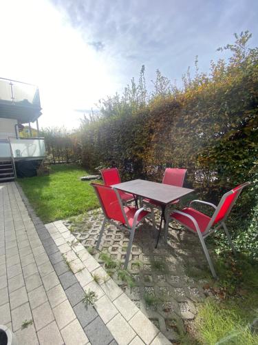 Zahrada ubytování Wohnung im Grünen am Stadtrand, 50 m2, eigener Garten mit Terrasse, eigener Eingang, kostenloses Parken