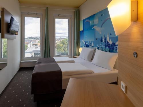 โทรทัศน์และ/หรือระบบความบันเทิงของ B&B Hotel Fulda-City