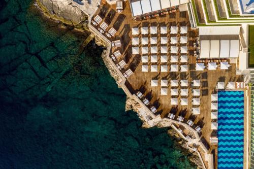 Hồ bơi trong/gần Rixos Premium Dubrovnik