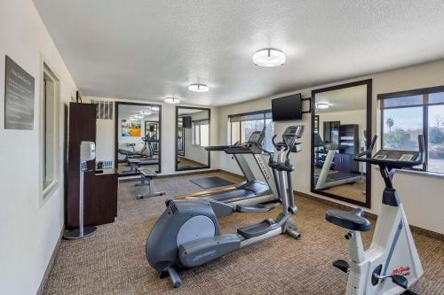 מרכז הכושר ו/או מתקני הכושר ב-Comfort Inn & Suites Rocklin - Roseville