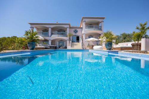 The swimming pool at or close to Luxurious & Famous Villa of Dutch TV Show