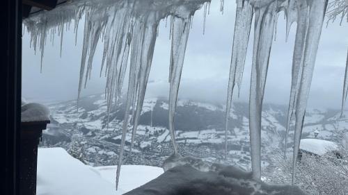 Hocheckhuette On Top of the Kitzbuehel Hahnenkamm Mountain ziemā