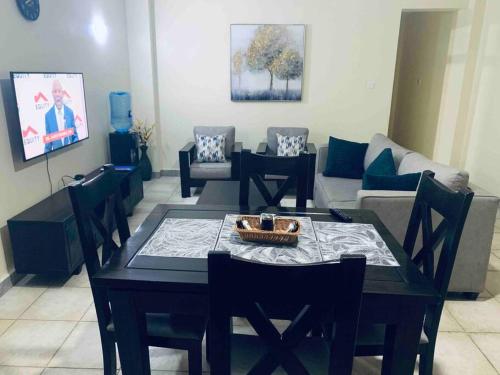 Гостиная зона в Arabel 1 Bedroom D5 Kishan Towers, Nanyuki