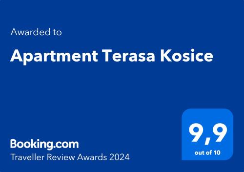 Ett certifikat, pris eller annat dokument som visas upp på Apartment Terasa Kosice