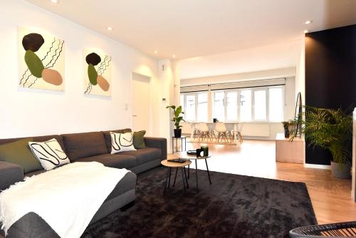 Cosy apartment Airport Brussels with terrace tesisinde bir oturma alanı