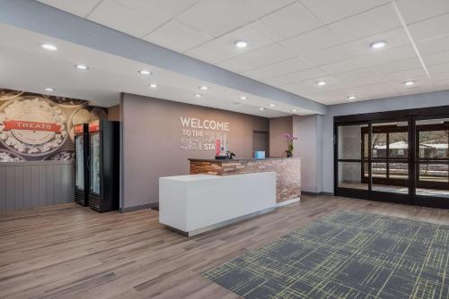 Lobbyen eller receptionen på Hampton Inn By Hilton Williams