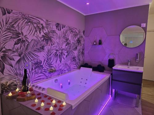 Tiện nghi spa/dịch vụ chăm sóc sức khỏe tại Suite romantique tropicale