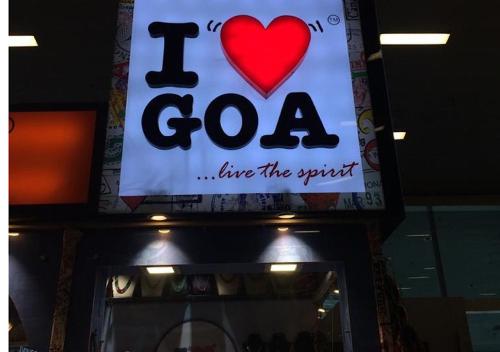 a sign that says i love gocca on top of a store at Baga Keys by RJ14 in Old Goa